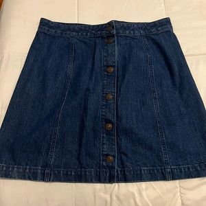 Loft denim skirt, size M